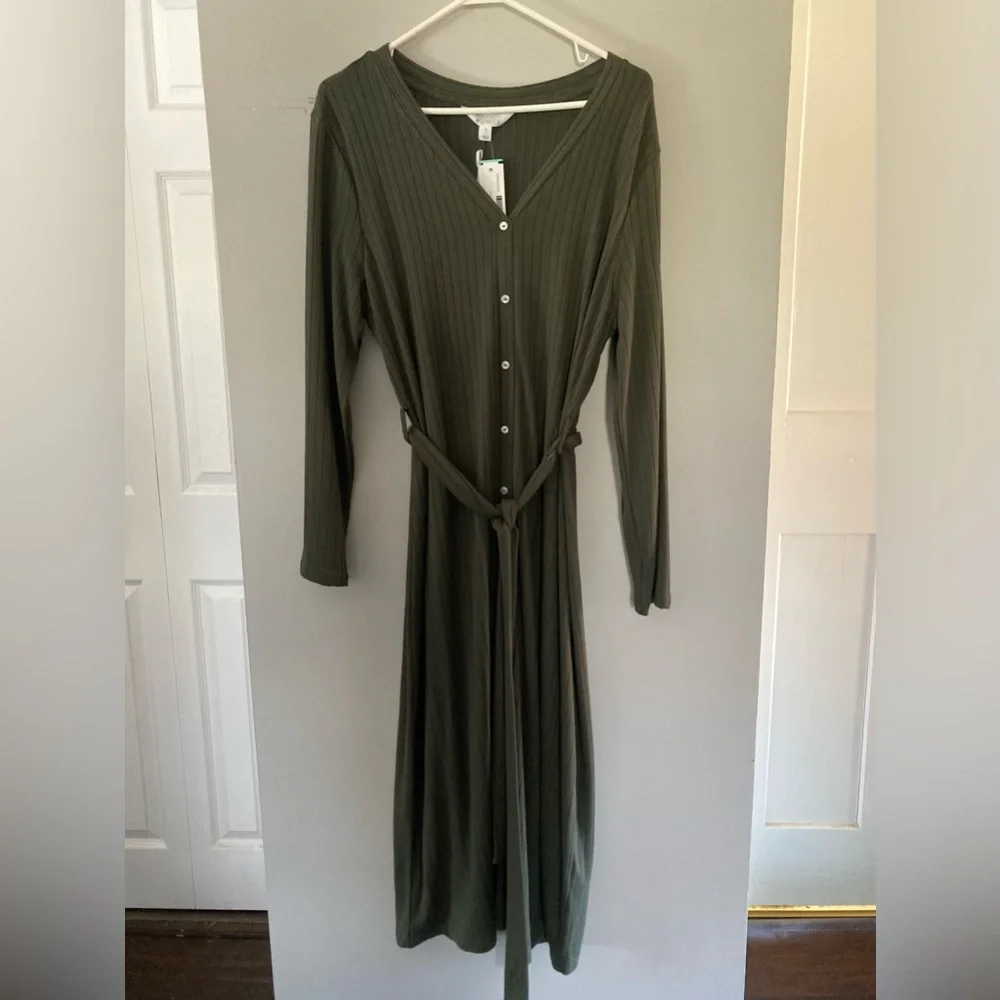 Market & Spruce Olive Ribbed Long-Sleeve Button-Front Maxi Dress - Picture 3 of 5